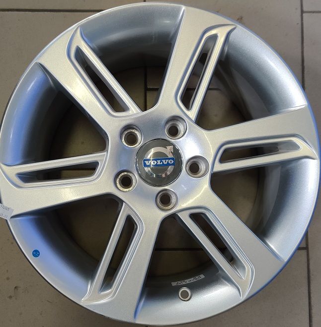 16 5/108 7.0J ET49 DIA65.1 silver VOLVO
