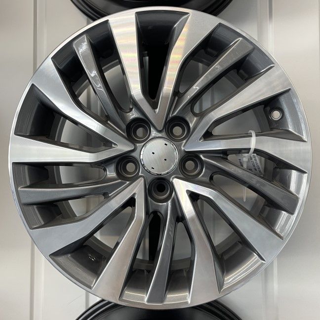 16 5/100 6.5J ET39 DIA67.1 Toyota CT2361 GMF