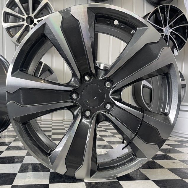 18 5/114.3 7.5J ET42 DIA64.1 CT-1673 MG