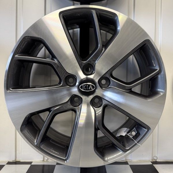 18 5/114.3 7.5J ET50 DIA67.1 CT-1782 MG KIA