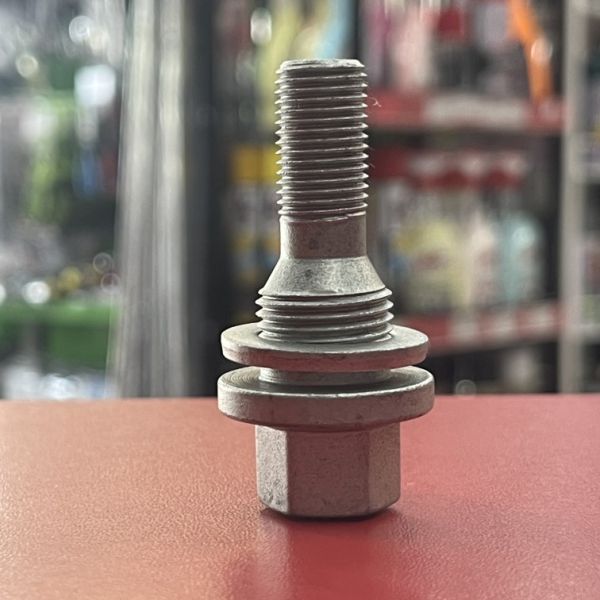 Болт FARAD M12x1.25x17мм Ключ 17 Пресшайба Peugeot Citroen