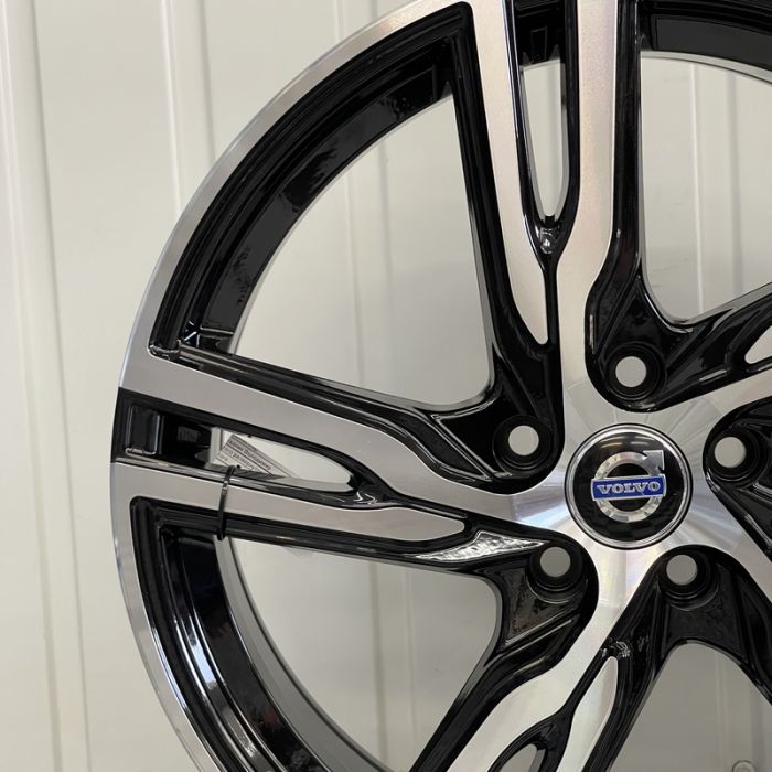 18 5/108 8.0J ET42 DIA63.4 CT-1522 MB VO