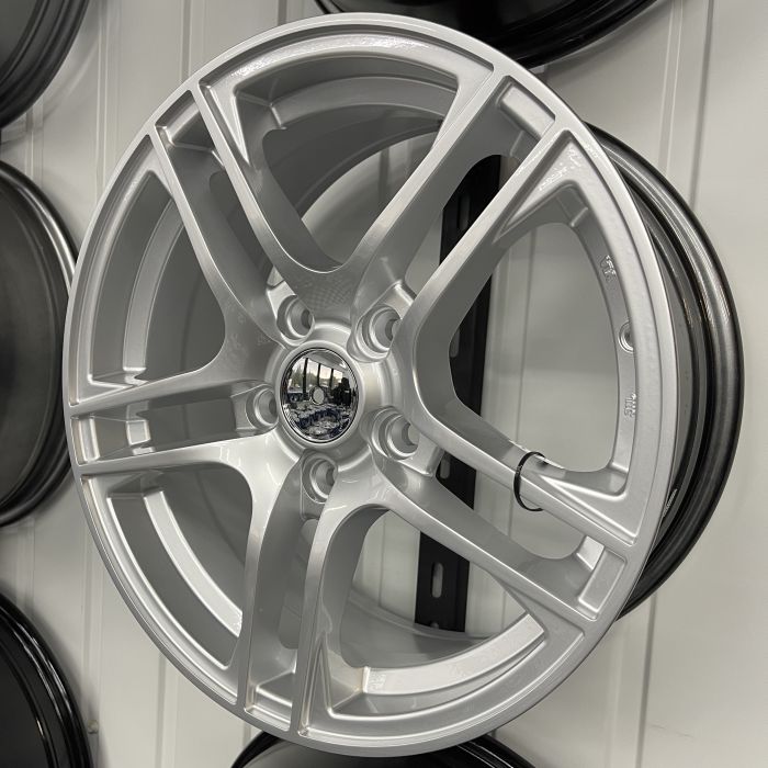 16 5/114.3 7.0J ET42 DIA67.1 SR T-0554 HS