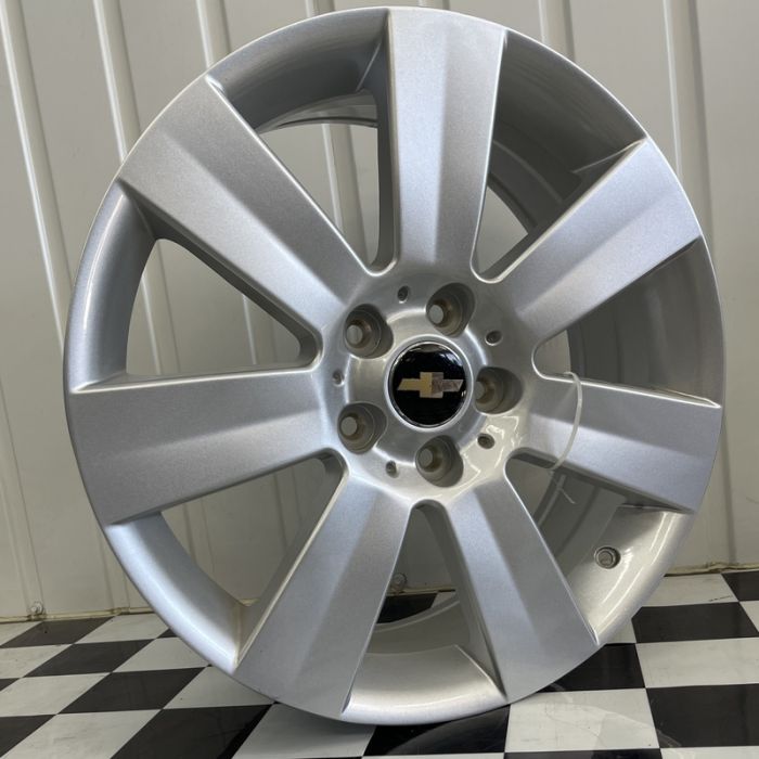 18 5/115 7.0J ET45 DIA70.1 WSP Chevrolet Captiva W3603 Silver