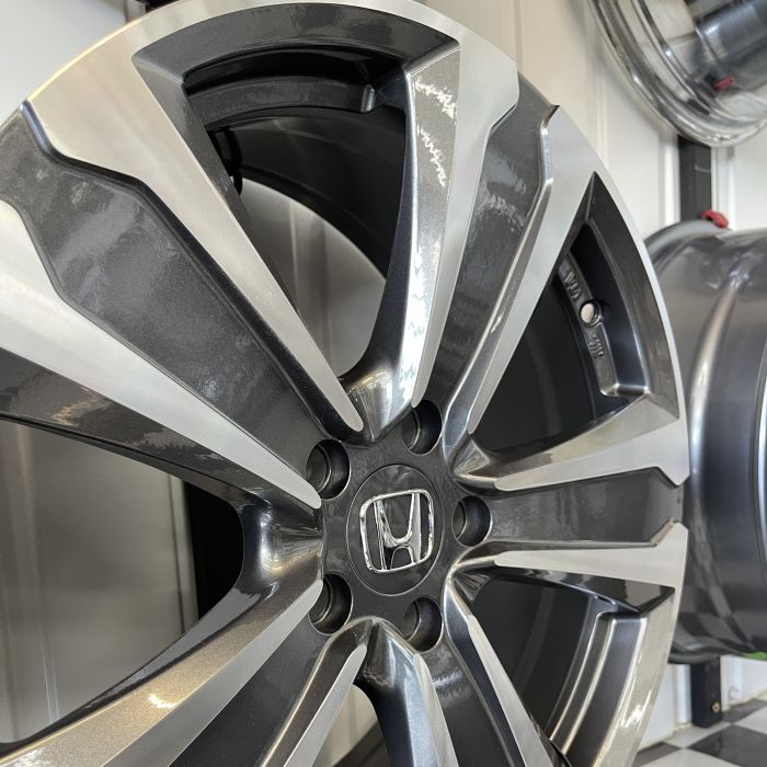 18 5/114.3 7.5J ET42 DIA64.1 CT-1673 MG