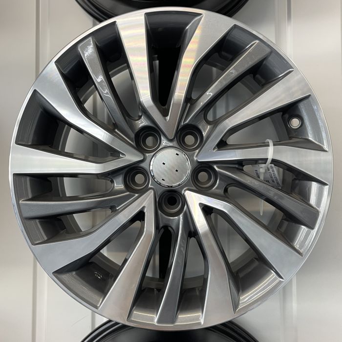 16 5/100 6.5J ET39 DIA67.1 Toyota CT2361 GMF