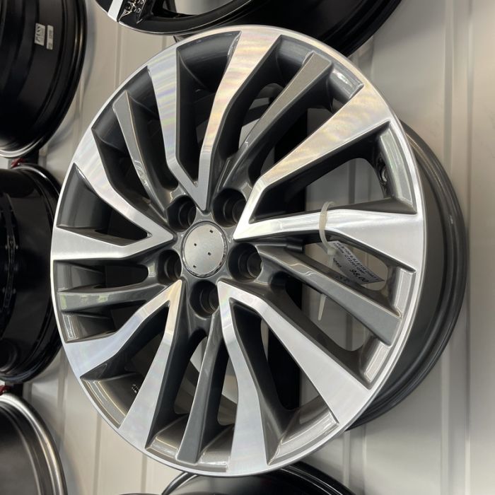 16 5/100 6.5J ET39 DIA67.1 Toyota CT2361 GMF